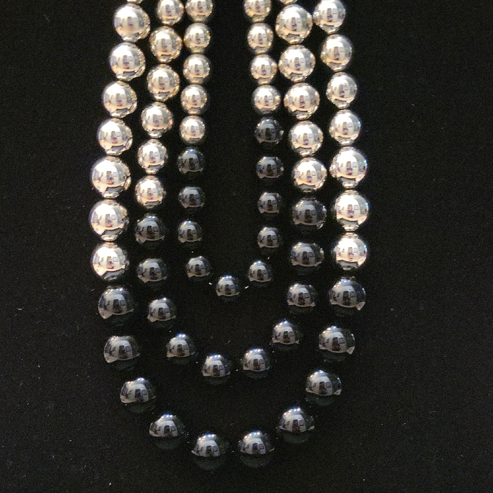 Elegant Silver Beaded Necklace